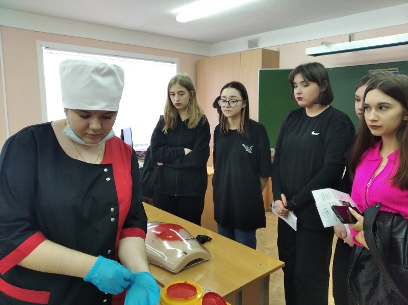 «День открытых дверей»  в медицинском колледже.